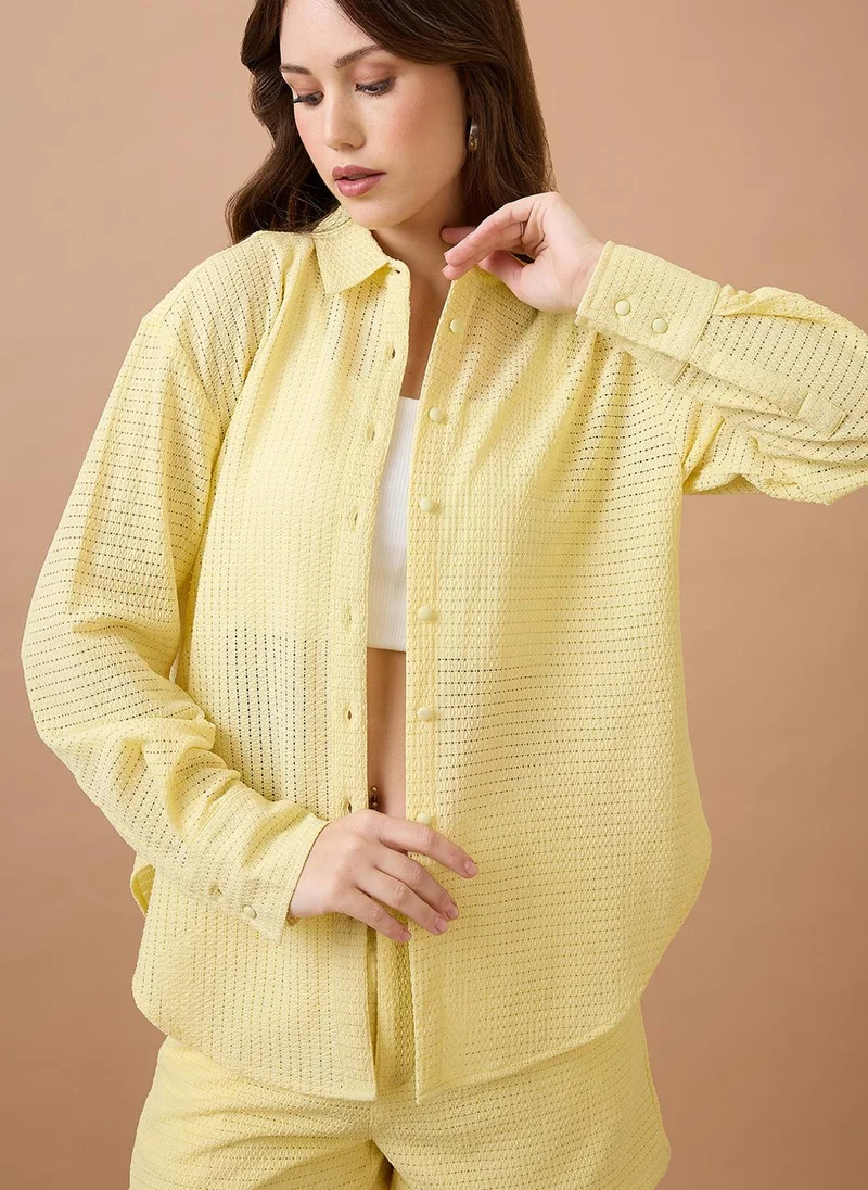 globus Globus Women Collared Neck Cuffed Sleeves Crochet Shirt Style Top With Shorts Co-Ords Set